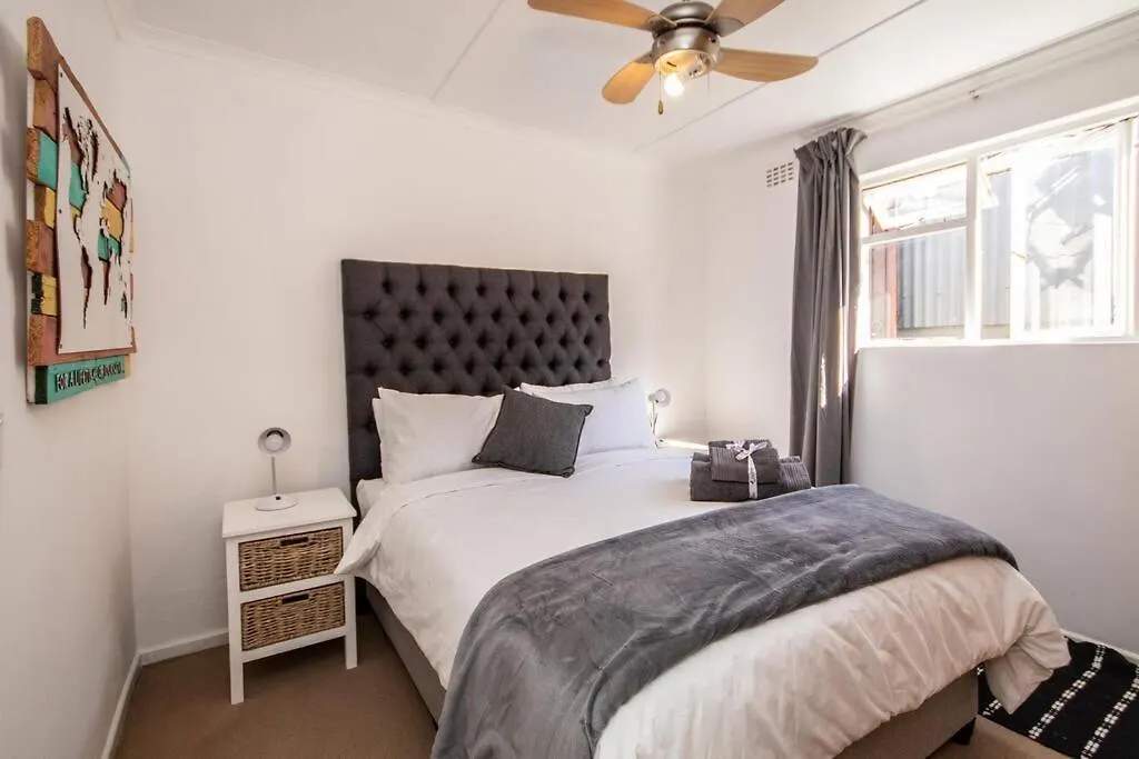 Apartment Hq Warm And Cosy 1 Bedroom Unit In Sea Point Cape Town South Africa