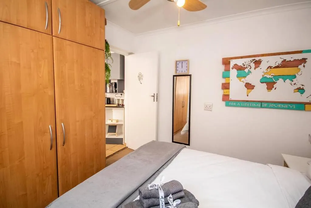 Hq Warm And Cosy 1 Bedroom Unit In Sea Point Cape Town