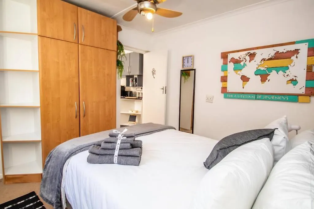 Hq Warm And Cosy 1 Bedroom Unit In Sea Point Cape Town 0*,