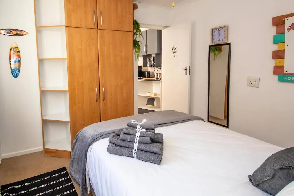 Apartment Hq Warm And Cosy 1 Bedroom Unit In Sea Point Cape Town